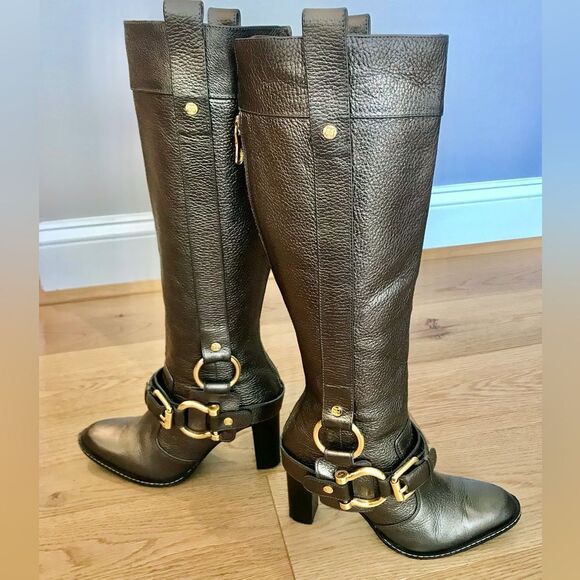 Neiman Marcus Brazilian Leather boor with Brass solid hardware - Picture 2 of 11